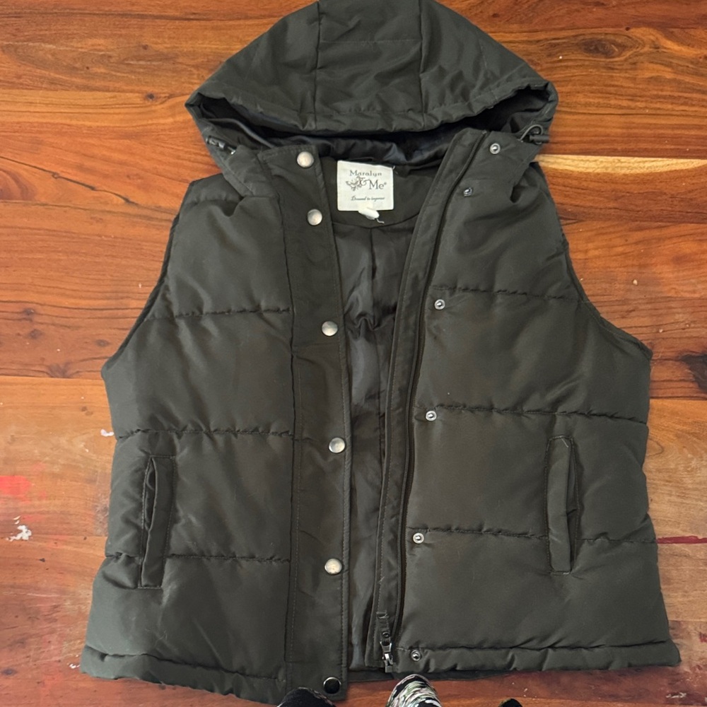 Maralyn & Me Charcoal Hooded Puffer Jacket